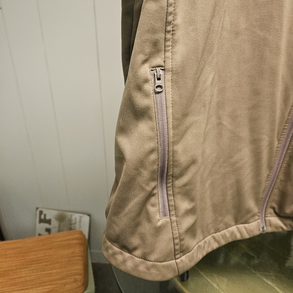 Golf Jacket - Picture 7 of 7